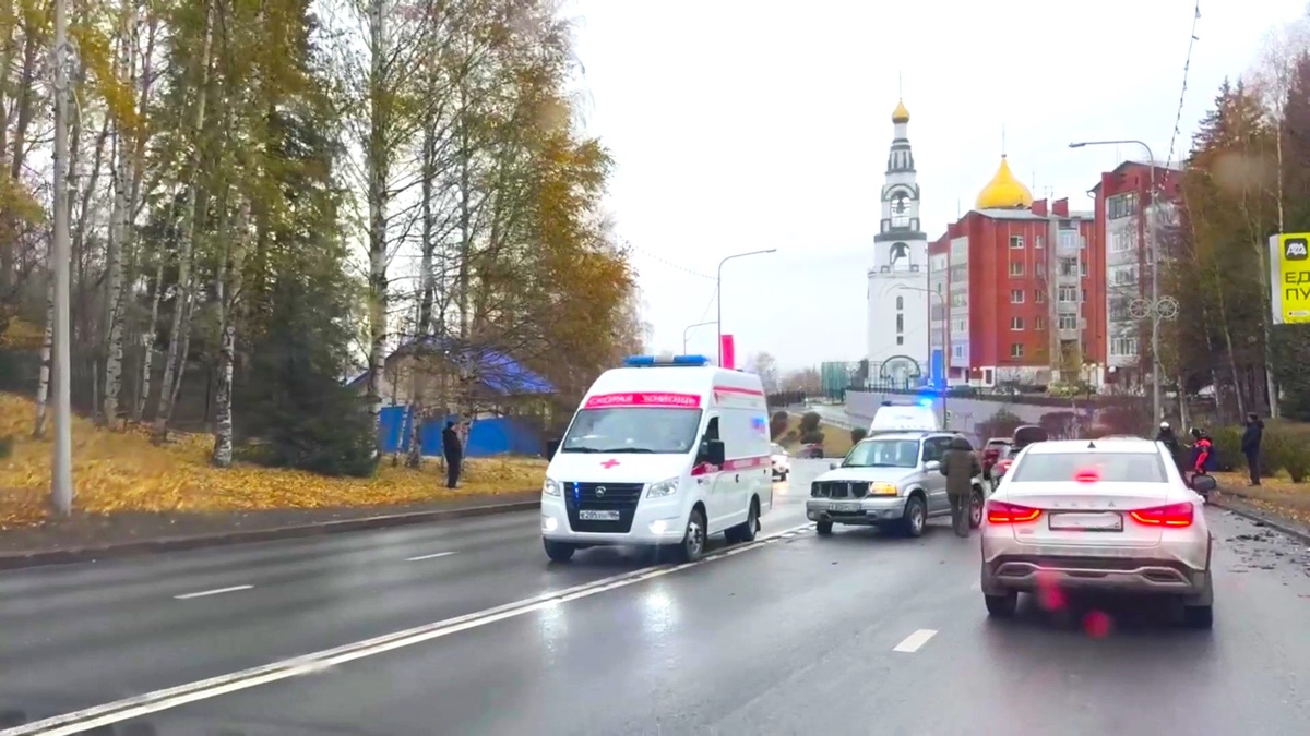    В Ханты-Мансийске из-за льда на дорогах втрое выросло число аварий