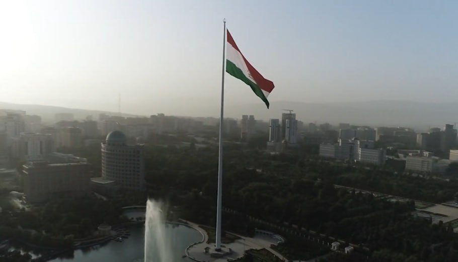 Фото: Prt Scr youtube.com / TOJIK POSITIVE