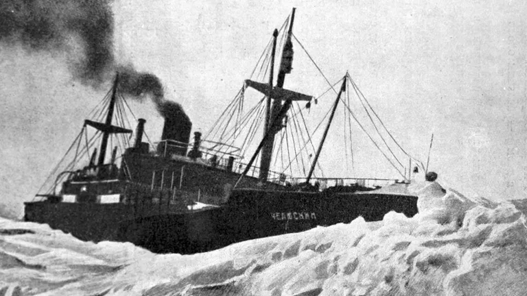 "Челюскин" во льдах