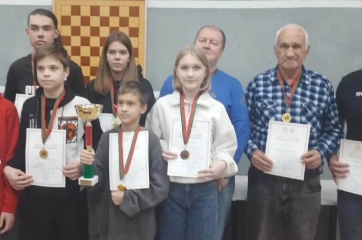    Брянские шахматисты и шашисты выиграли международный матч в Беларуси