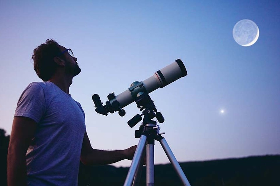    Ученая Кравченко: Москвичи увидят комету, пролетающую раз в 1350 лет Shutterstock