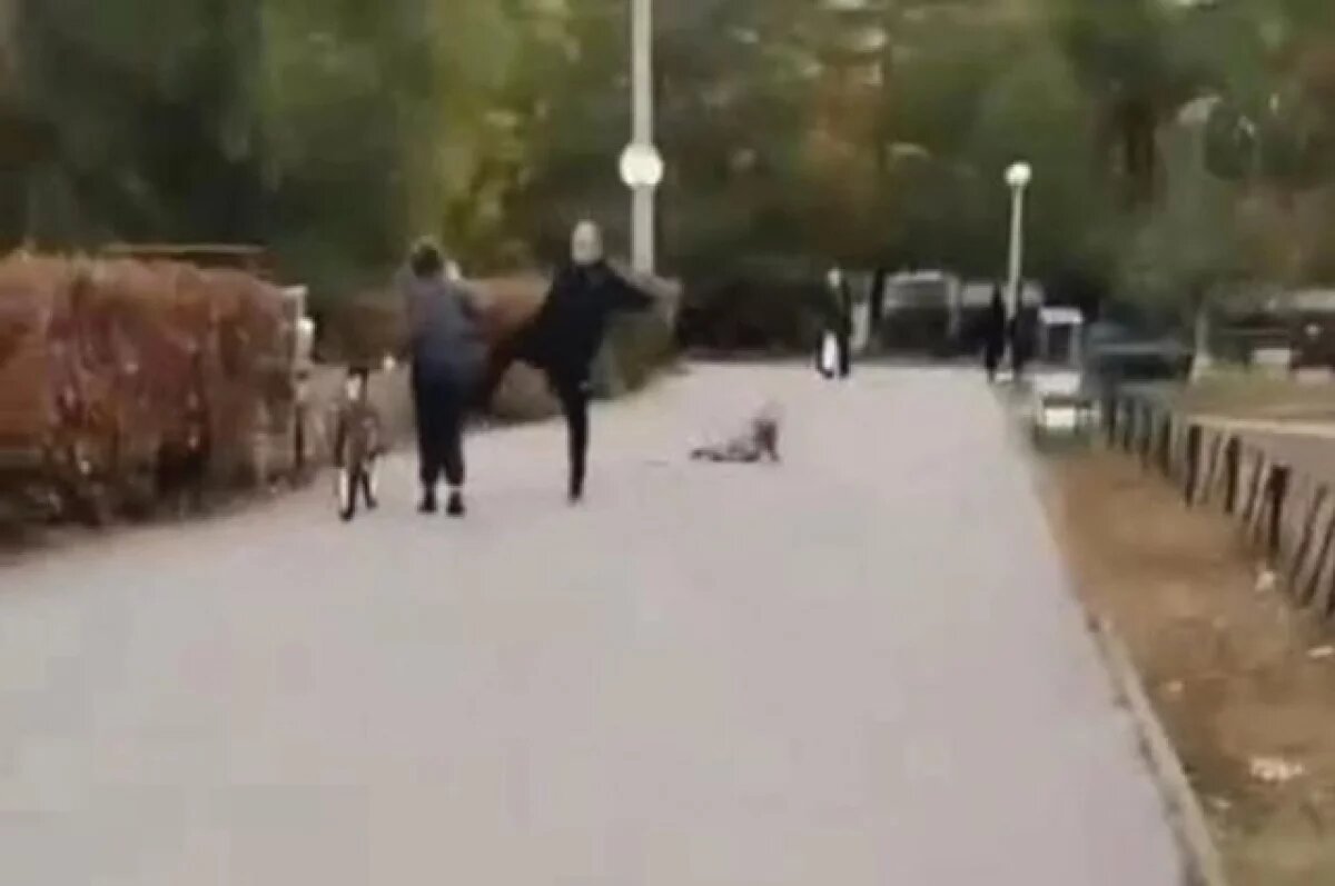    Реакция мужчины была резкой и неожиданной.