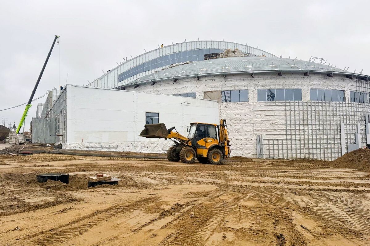    Многофункциональный спортивный комплекс в Нефтеюганске готов на 60%