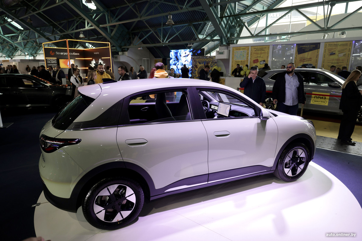 Листайте вправо, чтобы увидеть больше изображений