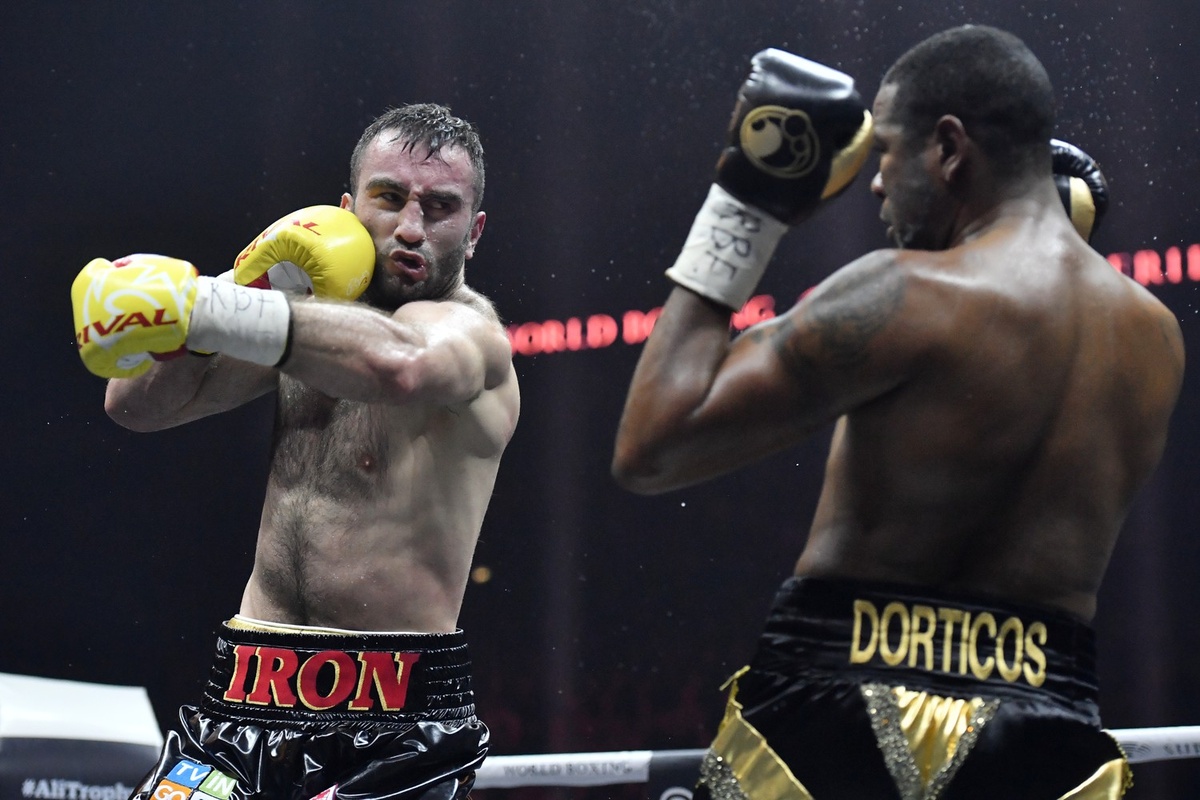     Мурат Гассиев и Юниер Дортикос