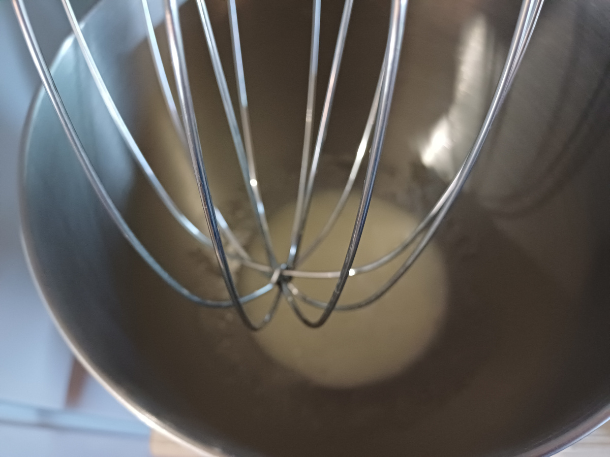 Все в чашу миксеры.