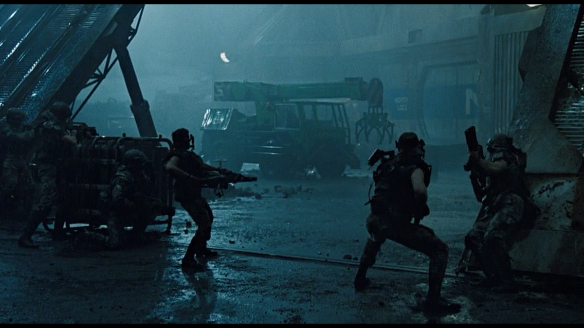 Кадр из фильма Чужие (1986)