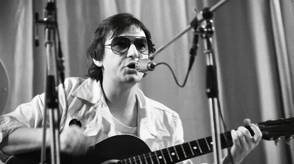 "Секрет" Майка Науменко: Почему икона русского рока, кумир миллионов, умер в одиночестве и безвестности?»