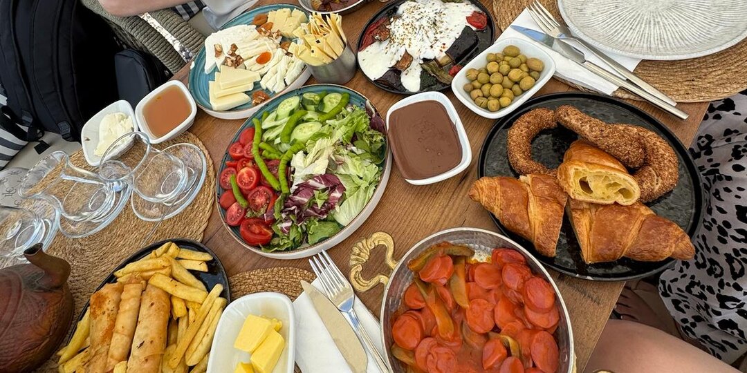 Эмоциональная зависимость от еды: почему и что делать?