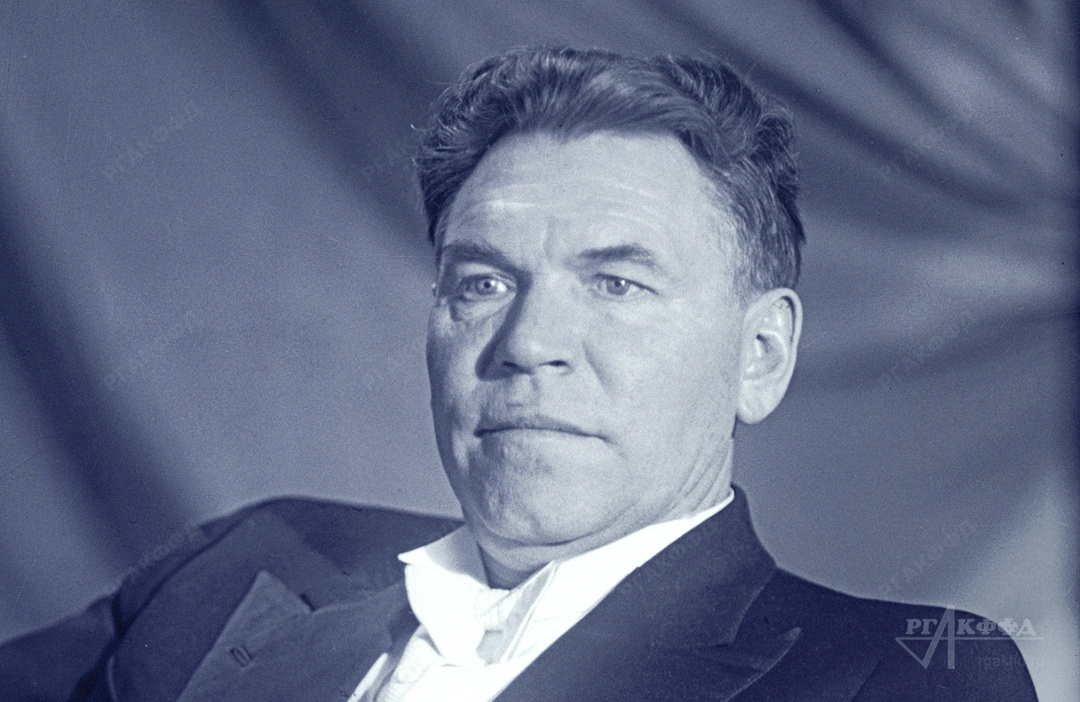 Оперный певец ГАБТ СССР И.М. Скобцов / [1930-1949 гг.] / Фотограф: М.С. Наппельбаум / РГАКФФД. Арх.№ 4-35005