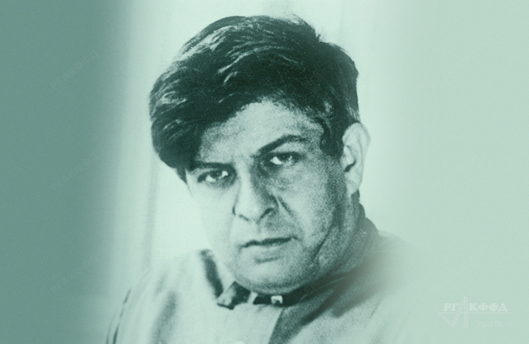 Портрет поэта Э.Г. Багрицкого (репродукция) / РГАКФФД. Арх.№ 4-30846