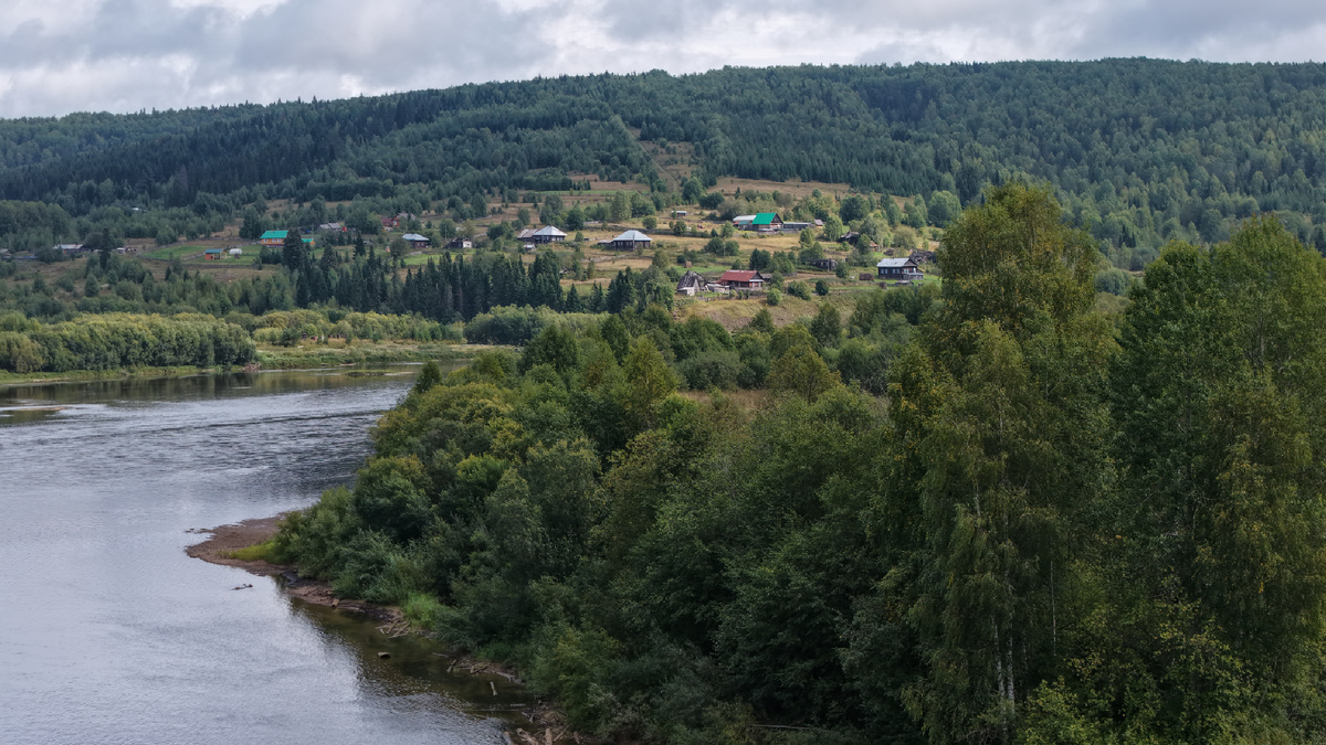 деревня Романиха на реке Вишера