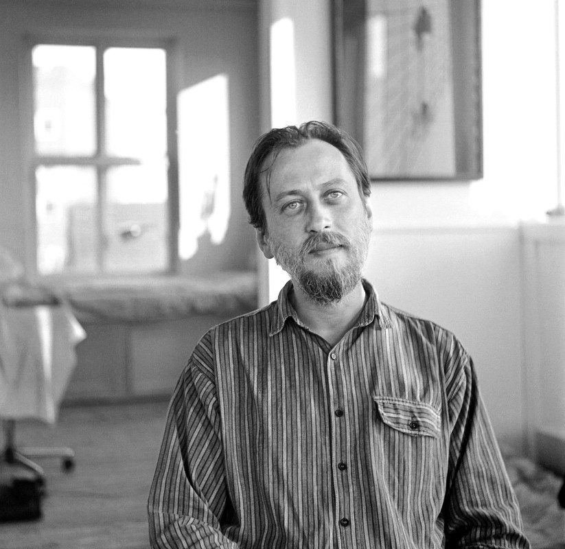     Ласло Краснахоркаи в 1990 году Lenke Szilágyi / Wikimedia Commons