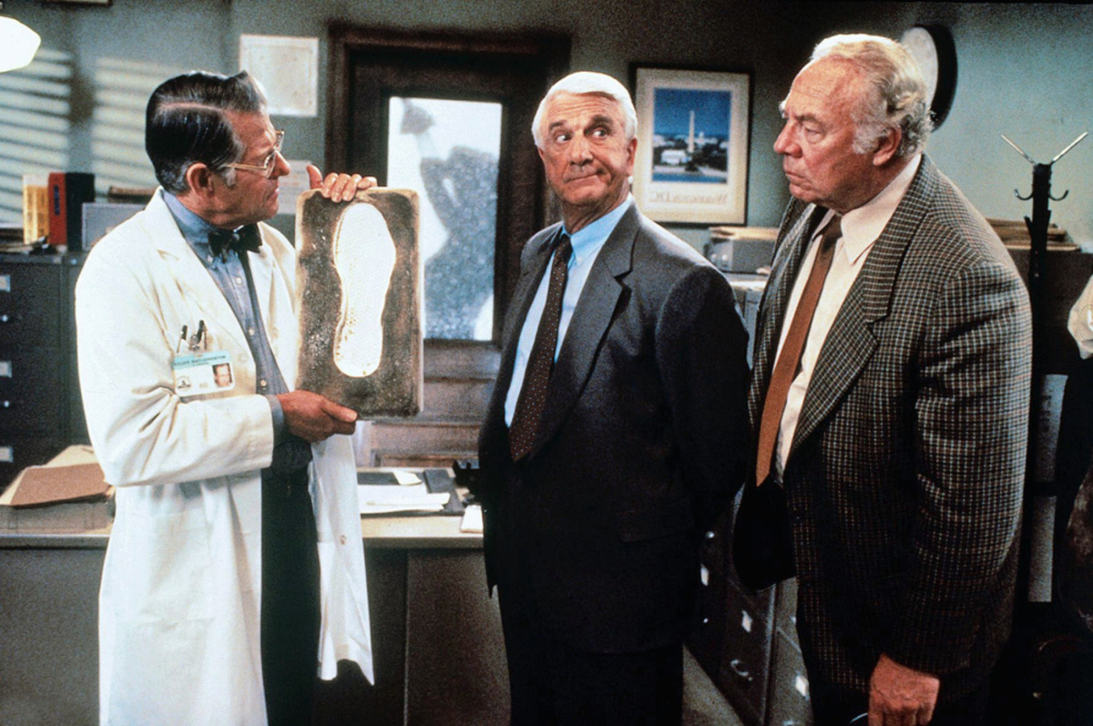 «Голый пистолет 2 ½: Запах страха» (1991)