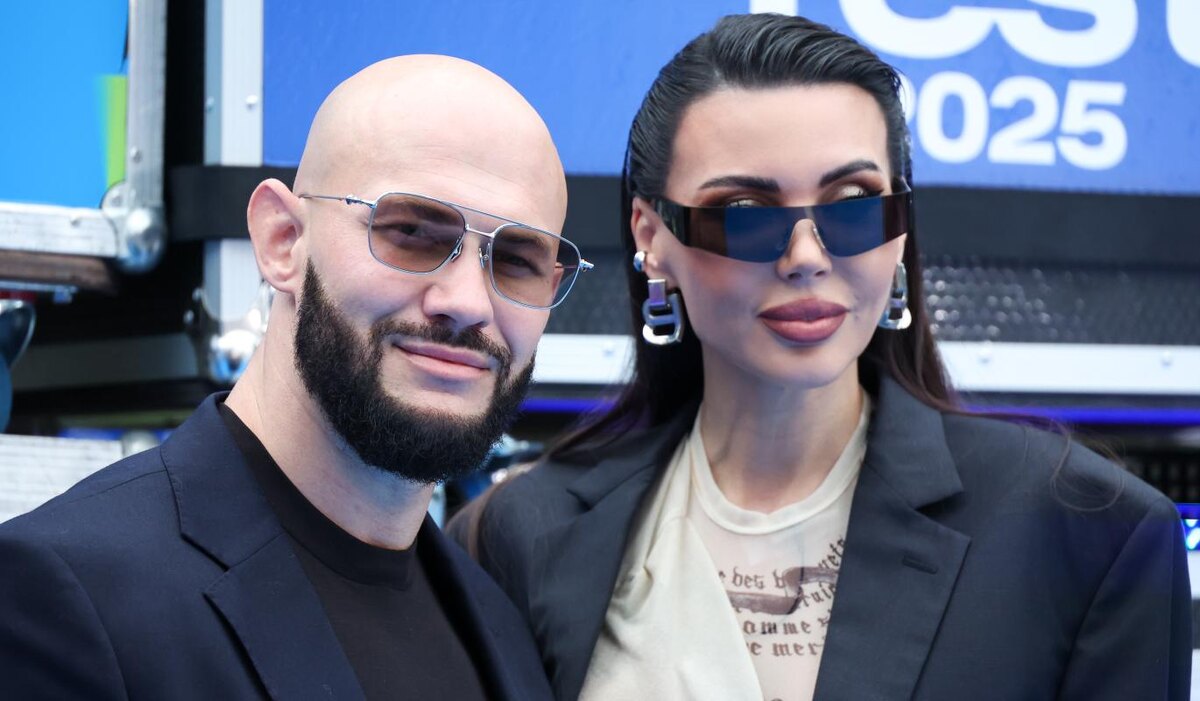     Оксана Самойлова впервые высказалась о разводе с Джиганом