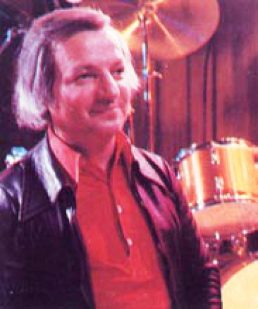 фото с пластинки "Герой асфальта" Фирма Мелодия 1988г.