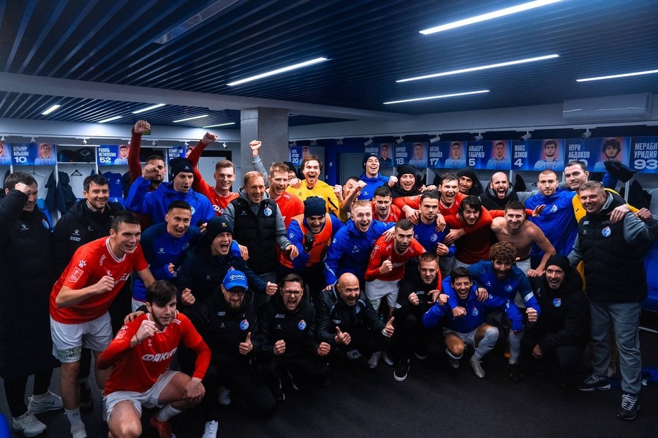    Победная раздевалка "Факела". телеграм-канал ФК "Факел".