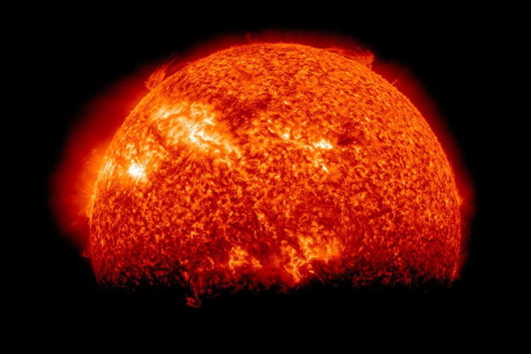 Магнитная буря 17 октября 2025 года: насколько сильной она будет, как отразится на настроении и самочувствии