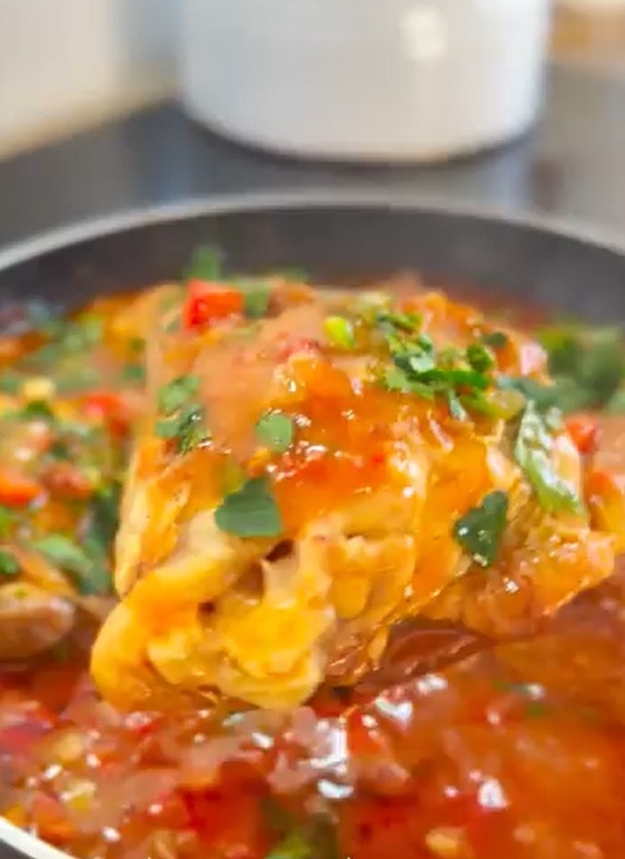 КУРОЧКА ПО-ВЕНГЕРСКИ