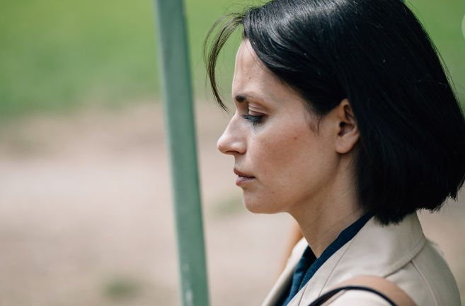 Кадр из сериала "Счастье вперёд" (2025)