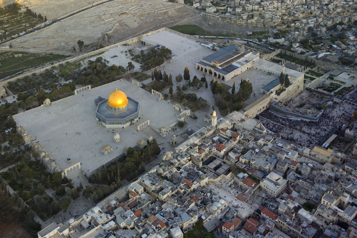 Храмовая гора. «Купол Скалы» (Масджид Куббат ас-Сахра), мечеть Аль-Акса, Стена Плача. Иерусалим.