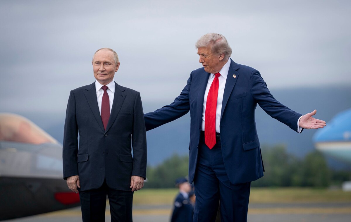    Президент России Владимир Путин и президент США Дональд Трамп / Источник: © Benjamin Applebaum/Dod/Global Look Press