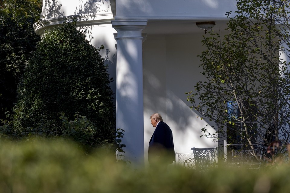    Трамп: Сейчас неподходящее время для новых санкций против России GLOBAL LOOK PRESS