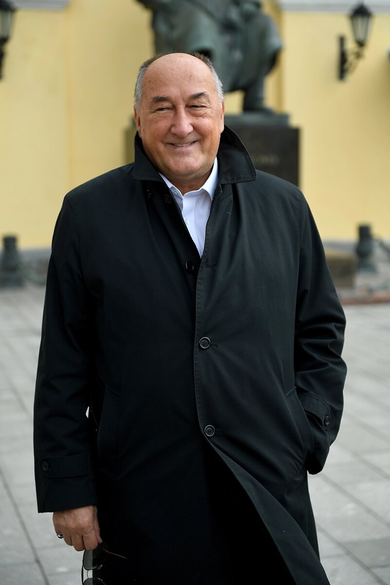    Народный артист России, актер Борис Клюев на сборе труппы перед началом нового сезона Государственного академического Малого театра России в Москве. Фото: РИА Новости/ Владимир Астапкович