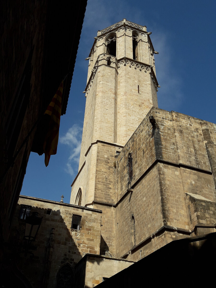 Колокольня собора Санта-Мария-дель-Пи