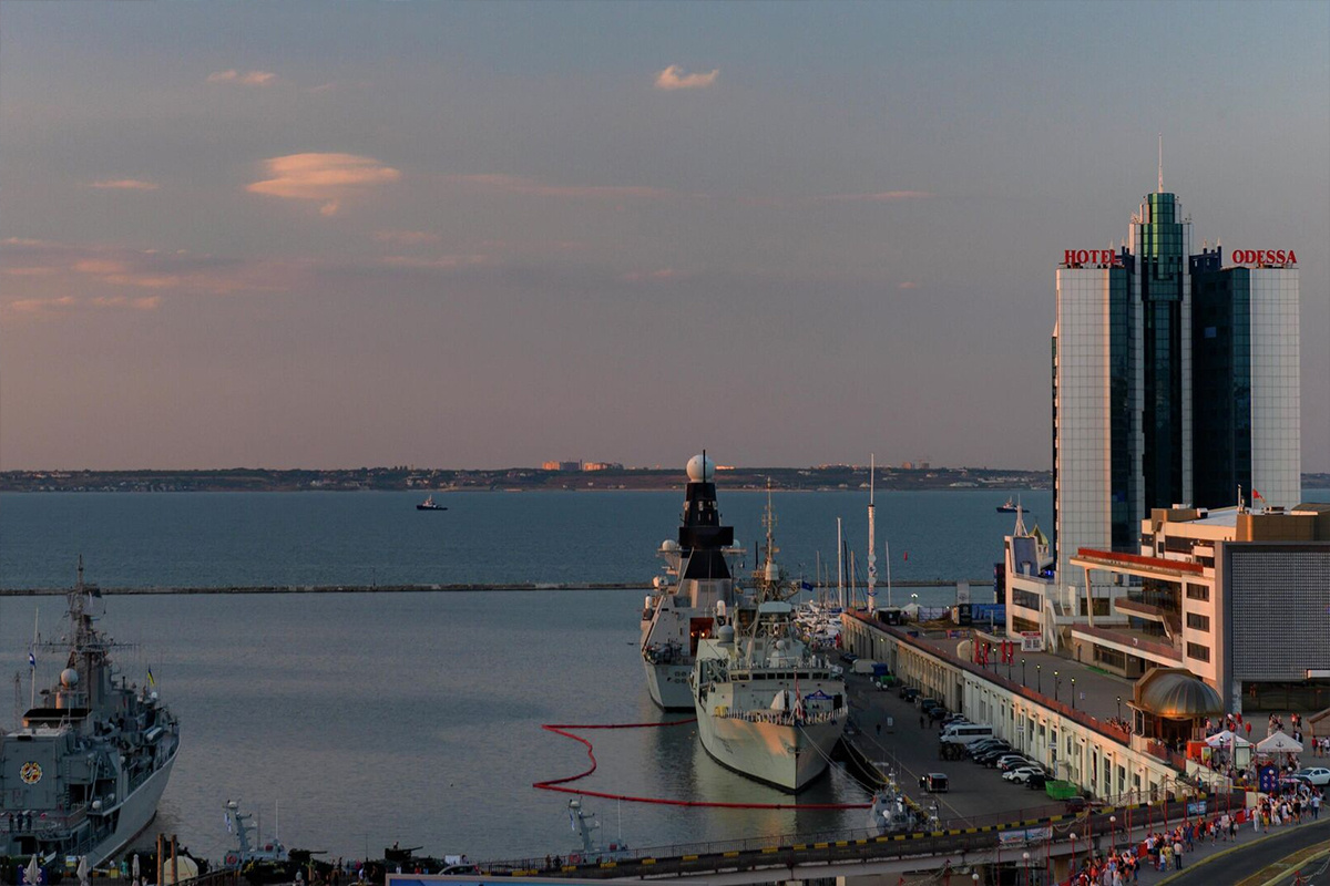    Фото: Petty Officer 1st Class Scott Bi, источник: U.S. Navy