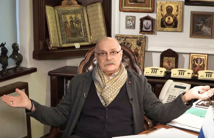 Человек творческий, всё может быть...