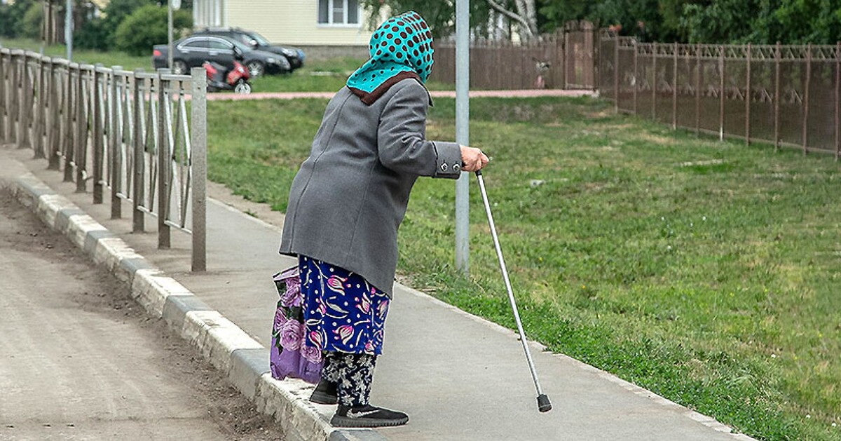 Вероятность болезни Альцгеймера резко возрастает в возрасте старше 85 лет.