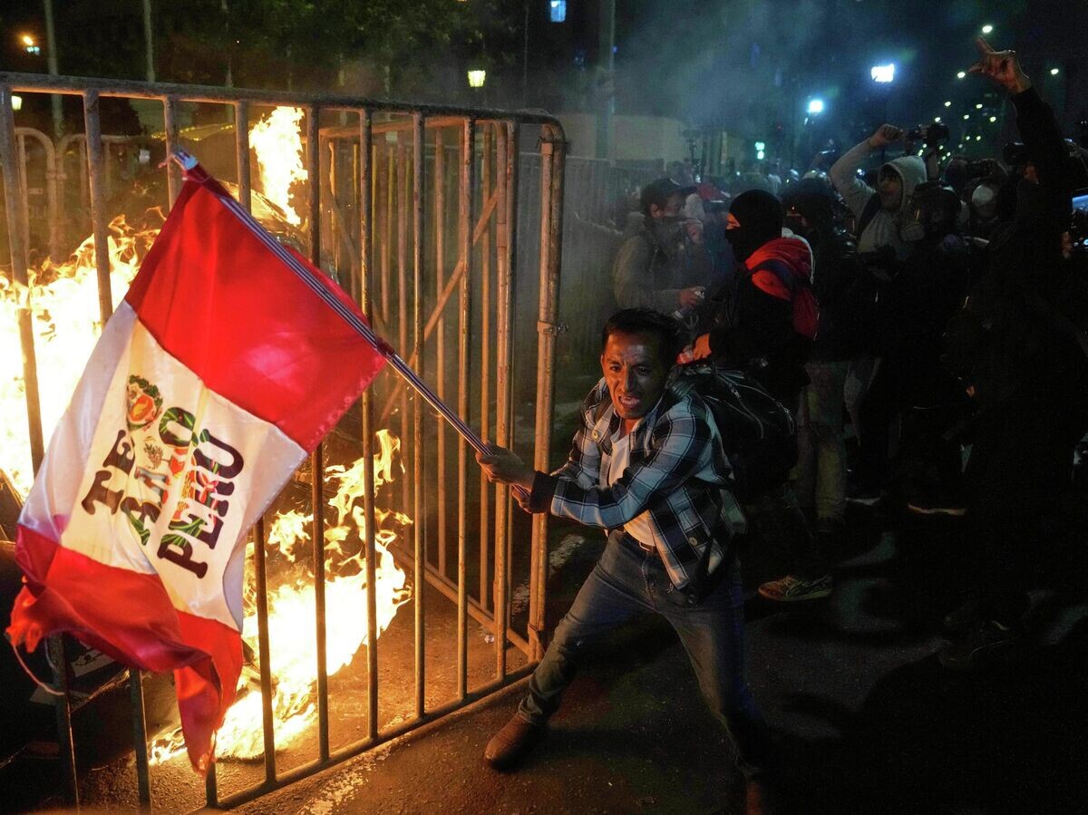    Антиправительственные протесты в Лиме, Перу© AP Photo / Martin Mejia