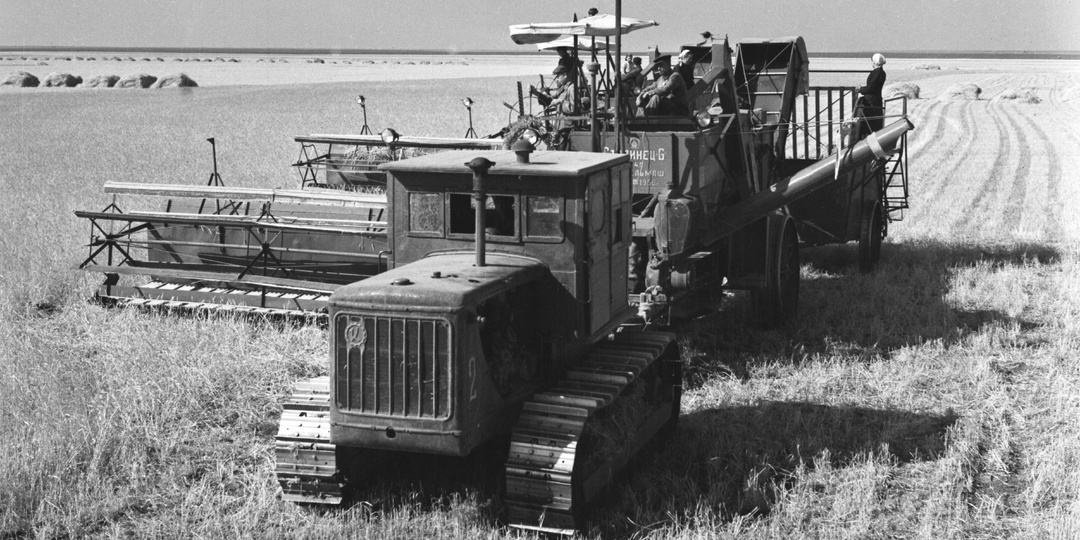 Тракторная атака у космодрома Байконур — политические и экономические тайны Целины