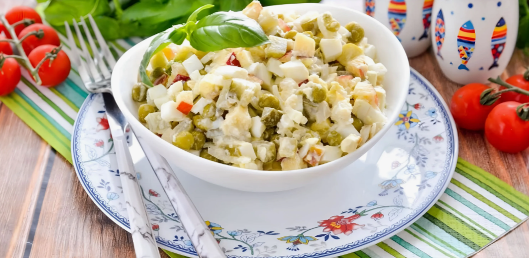 Салат «Рыбный» с яблоком