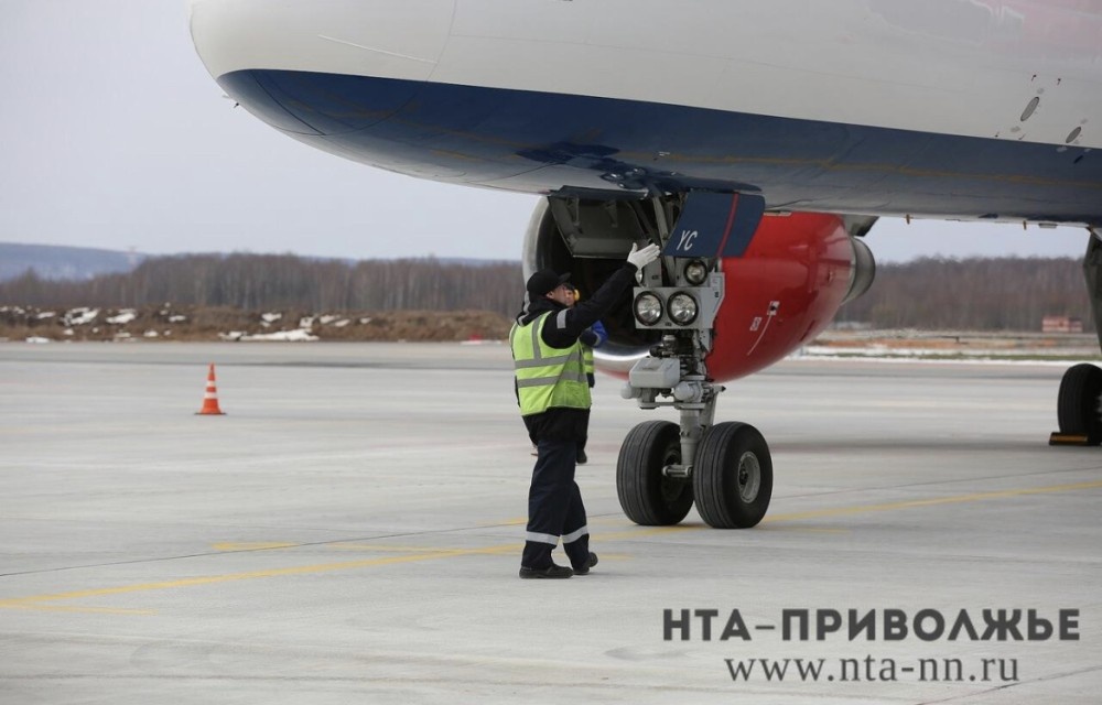    Три рейса ушли на запасной аэродром из-за ограничений в аэропорту Казани