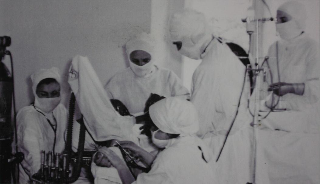 Операционная в первом хирургическом стационаре на ул. Ленина, 288, 1958 г.