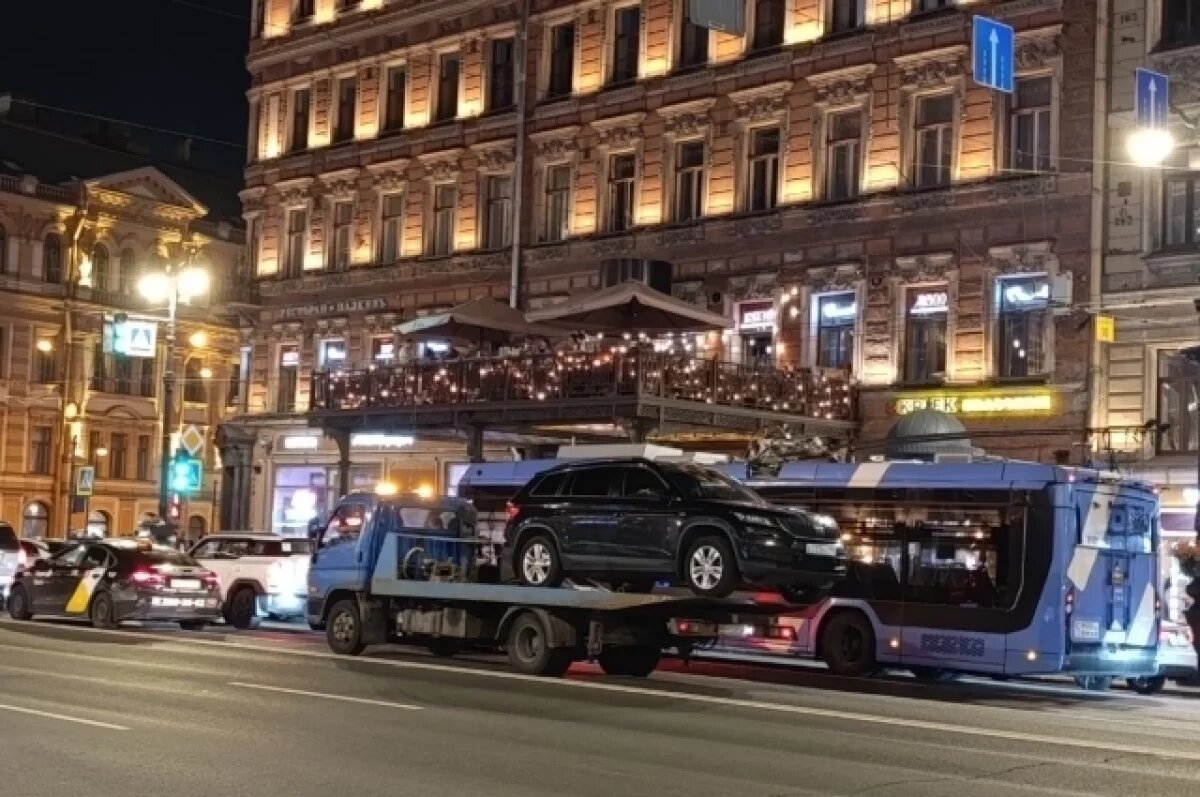    В Петербурге изменились цены на услуги эвакуатора