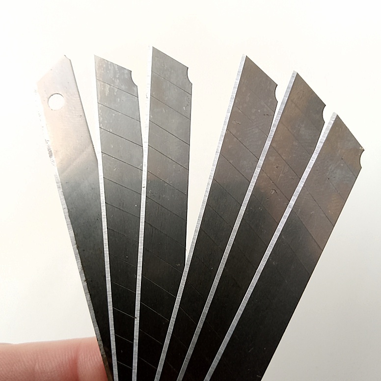 Сменные лезвия для канцелярских ножей, 9 мм