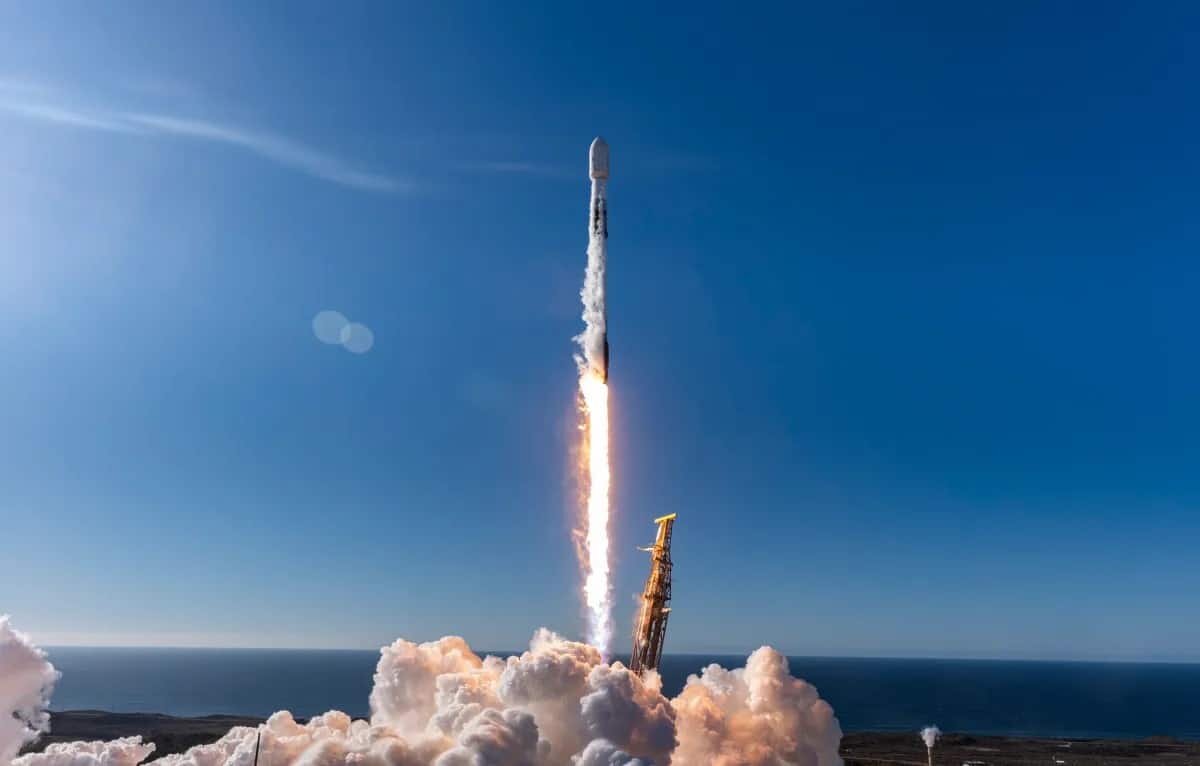    Старт ракеты Falcon 9 / © SpaceX