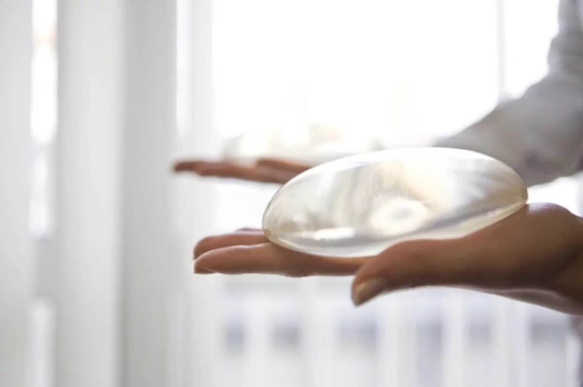    Медики Камчатки сообщили, приводит ли пластика груди к раку молочной железы