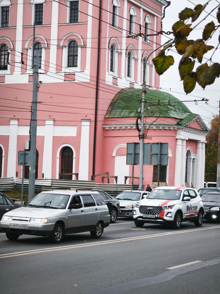 Учебный Chery Tiggo 4 Pro на улице Рязани