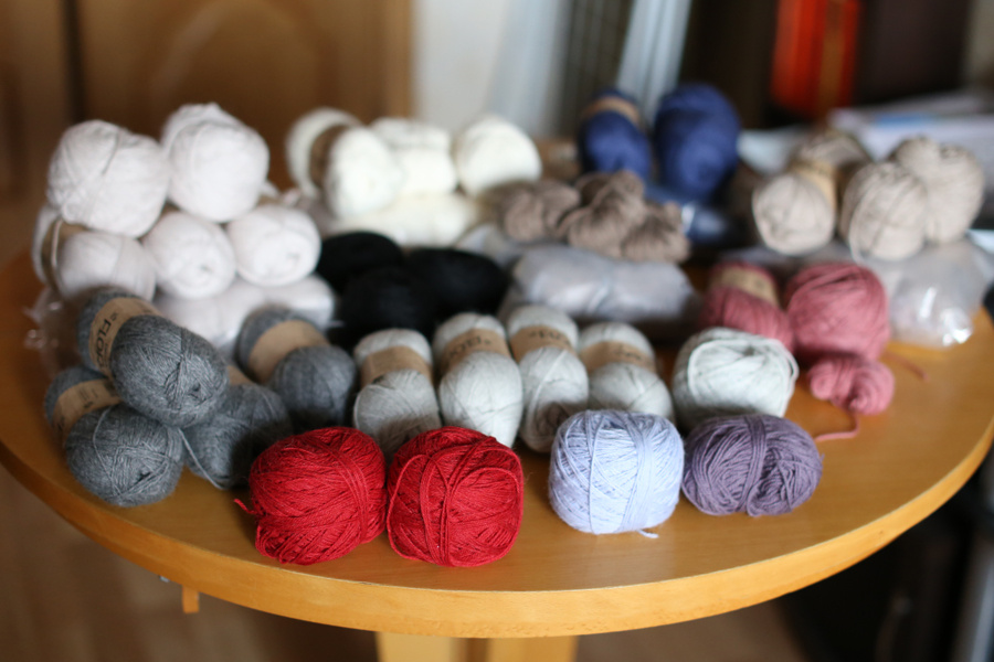 Драгоценные запасы пряжи Flora от Drops