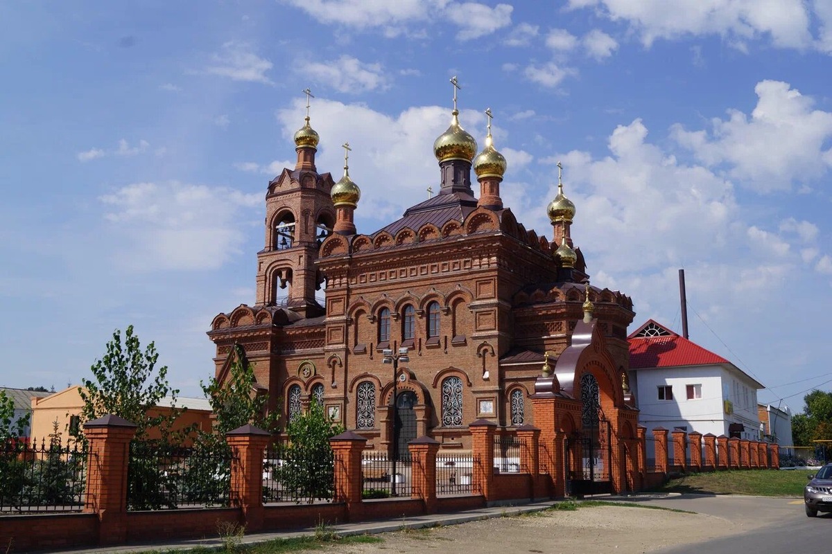 Во время реставрации храм дополнили восстановленной 37-метровой колокольней. Фото: yandex / Яндекс Карты