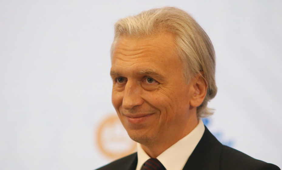    Дюков заявил, что УЕФА и ФИФА могут снять санкции со сборной РФ в 2025 году. Фото: Global Press Look