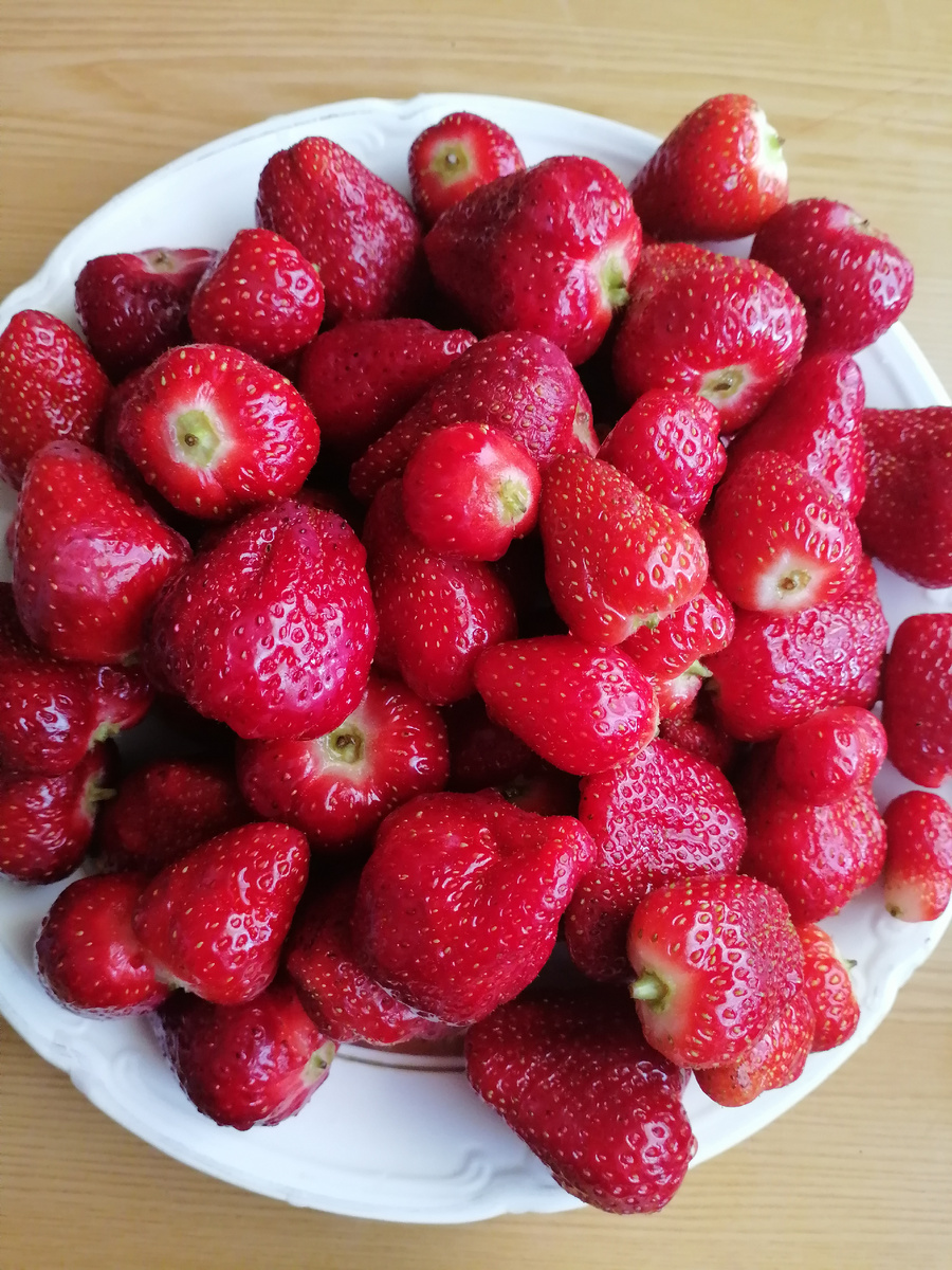 Релакс: под шампанское клубничка))