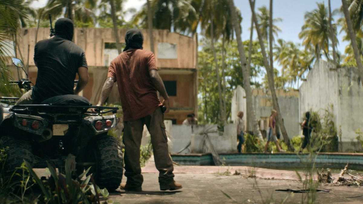 Кадр из фильма "Кока-девочки"