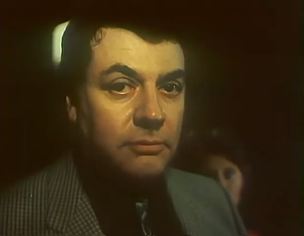 Кадр из фильма "Бабник" (1990)