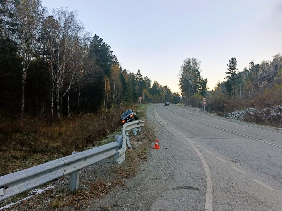    ДТП вблизи поселка Известковый. Источник: МВД по Республике Алтай