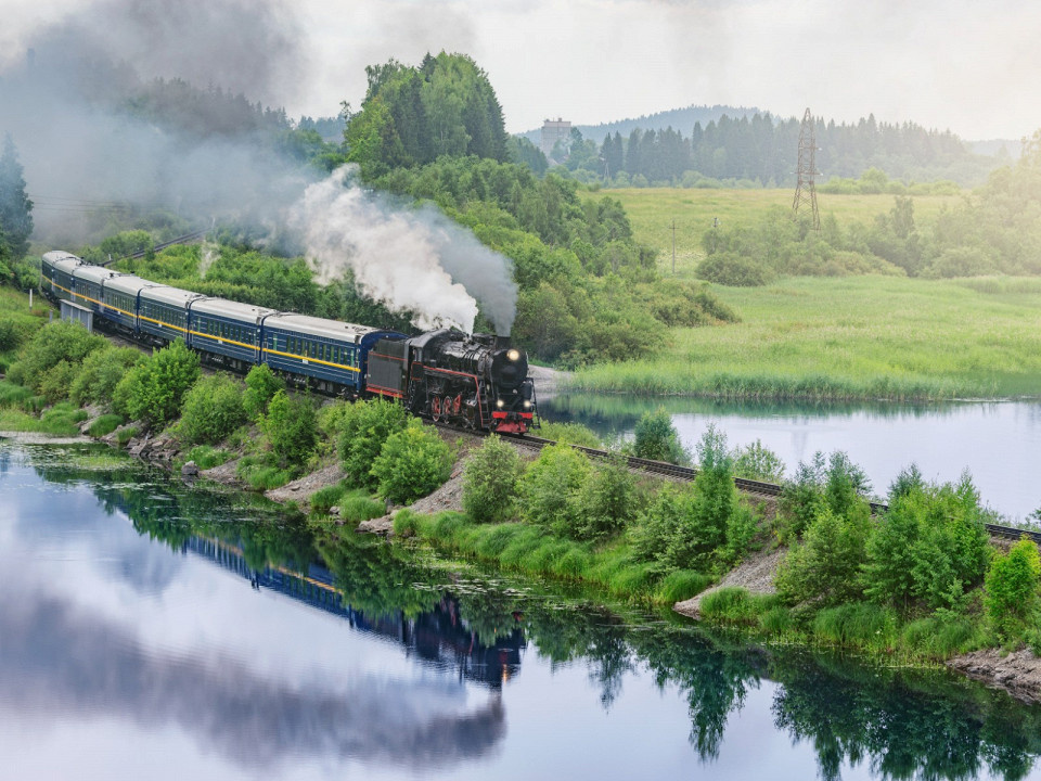 Locomotive74, Shutterstock
